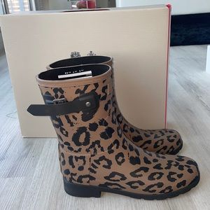 🎉HP🎉Hunter short cheetah print boot